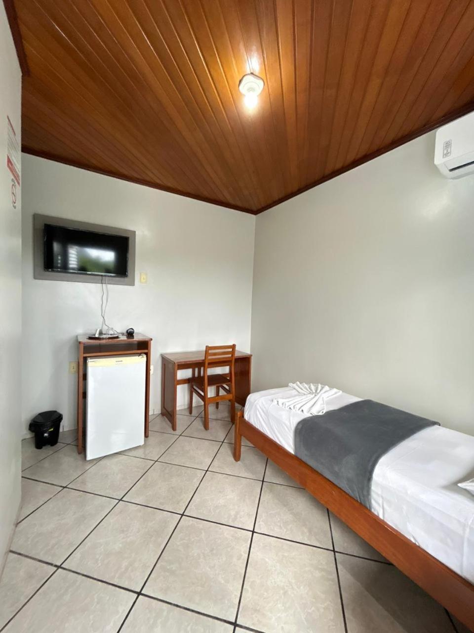 Swamy Hotel Cruzeiro do Sul  Rom bilde